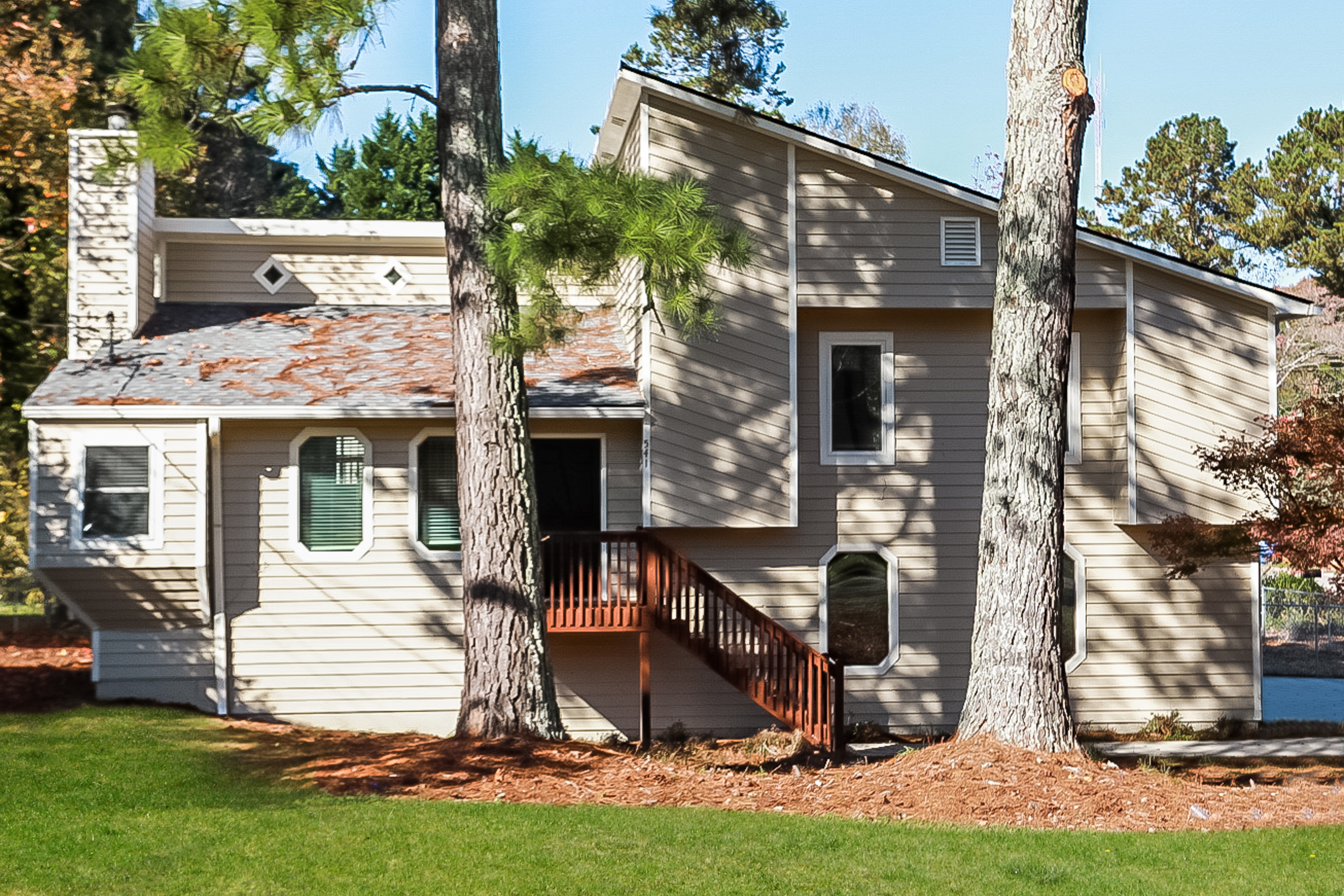 541 Canterbury Ln Lawrenceville, GA 30046
